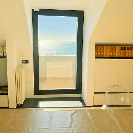 Dom wakacyjny Welcome Riviera - Attico San Faustino 165 Mq Piu 110 Mq Di Terrazza- In 700 ,vista Mare Strepitosa-100 M Dalla Spiaggia-parking Esclusivo