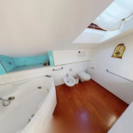 Casa vacanze Attico San Faustino 165 Mq 110 Mq Di Terrazza- In 700 ,vista Mare Strepitosa-100 M Dalla Spiaggia-parking Esclusivo-sky,netflix *